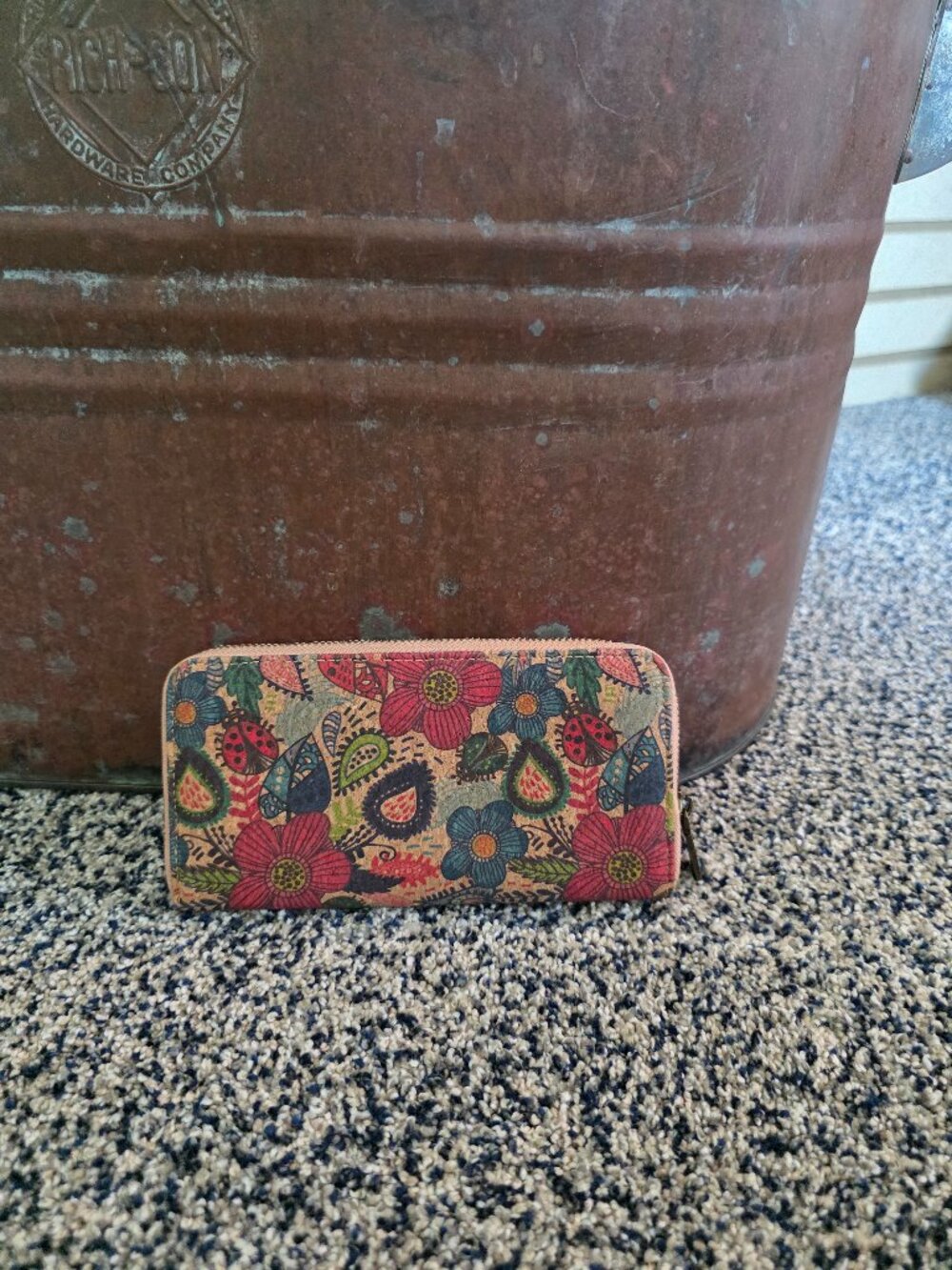 100% Cork Zip-Around Wallet Floral Design Handmade in Portugal - Picture 3 of 10